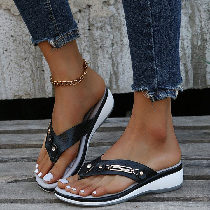 Lune London | Padded Orthopedic Comfort Sandals in Black