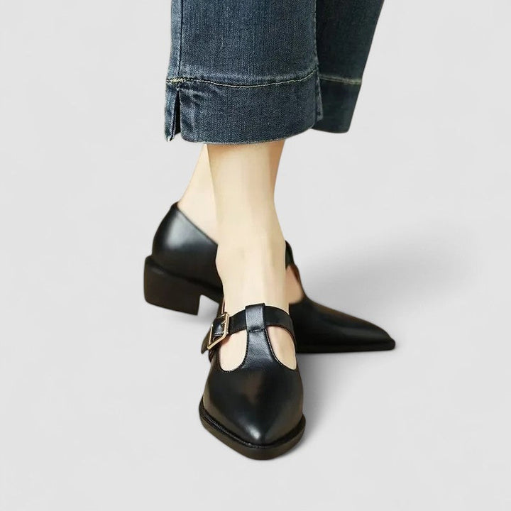 Padded Orthopedic Mary Jane Shoes in Black