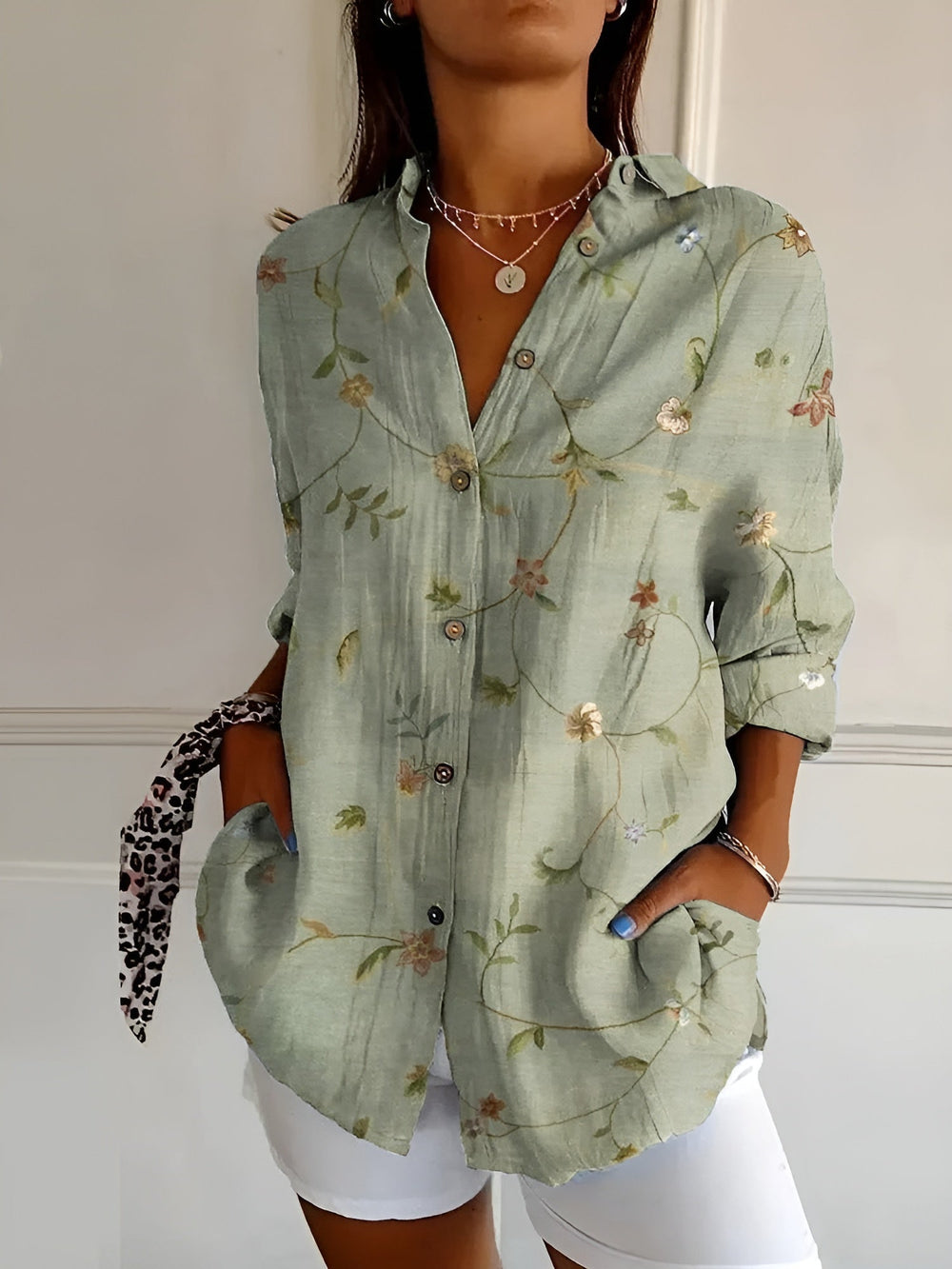 Women's Effortless Summer Linen Blouse in Green