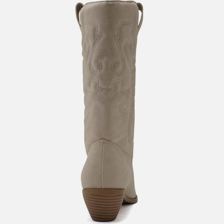 Women's Knee-High Western Boots (3)