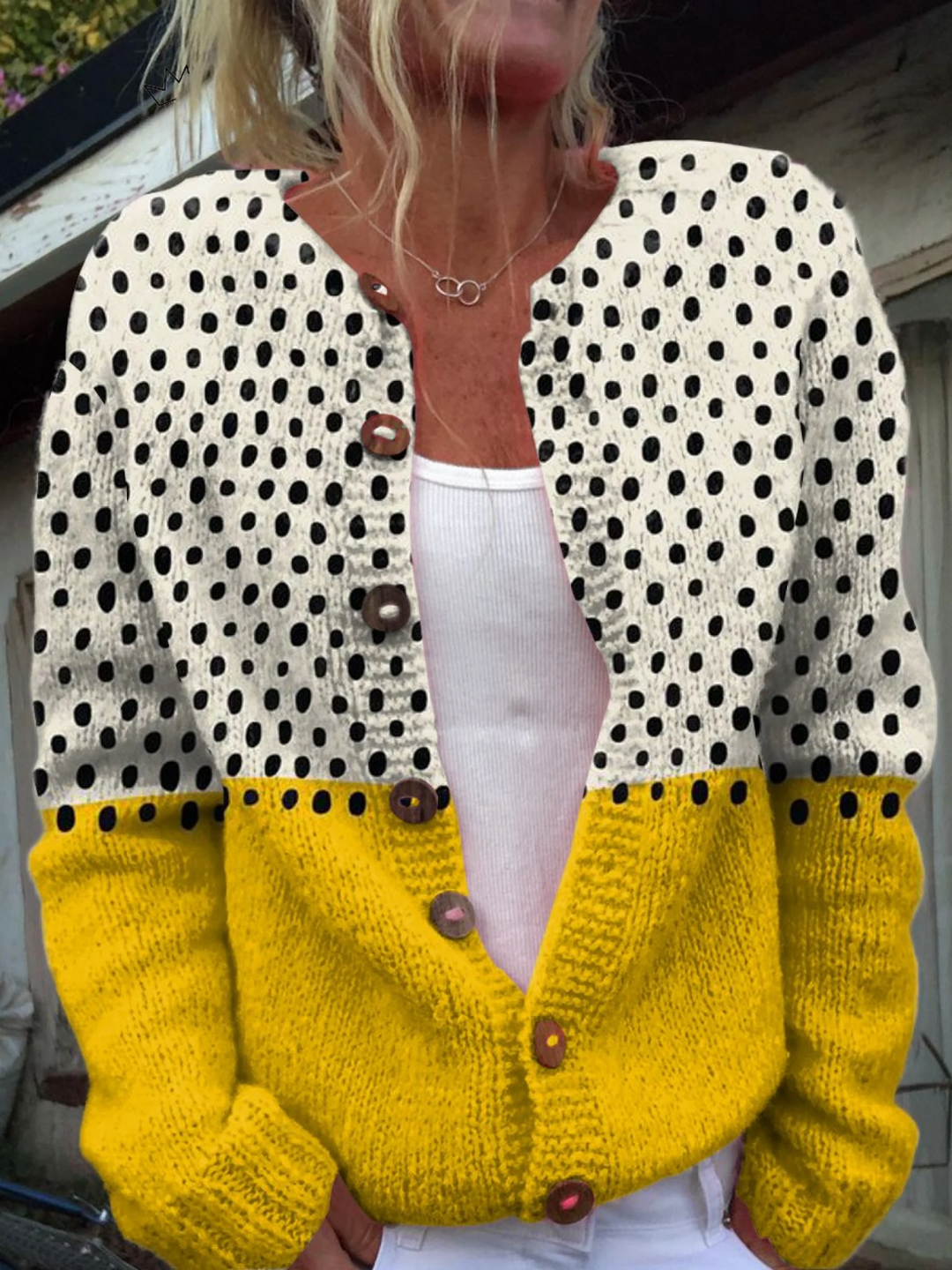 Women's Knit Cardigan for Effortless Layering in Multicolour