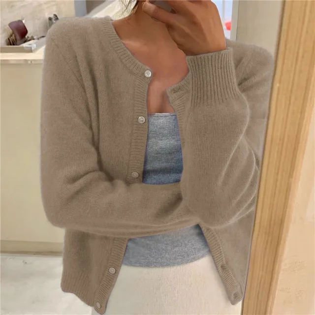 Women's Knit Cardigan for Everyday Elegance in Khaki