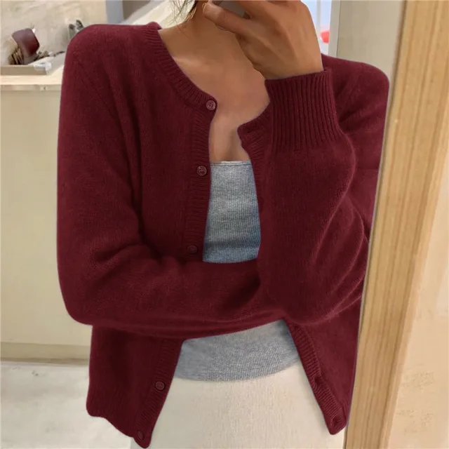 Women's Knit Cardigan for Everyday Elegance in Wine