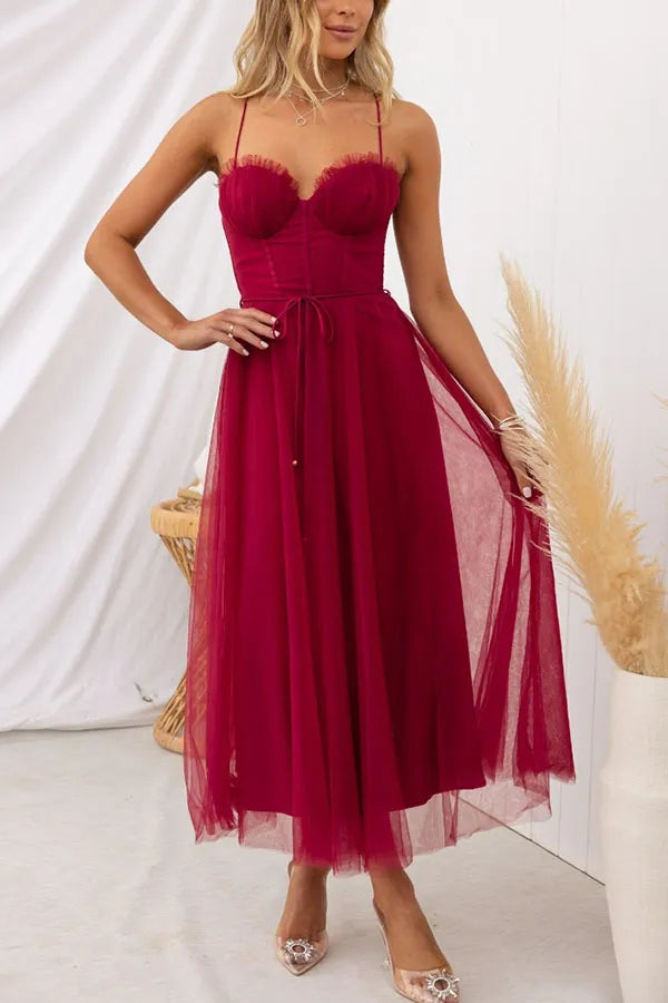 Women's Lace Midi Dress for Summer Weddings in Czerwony wino