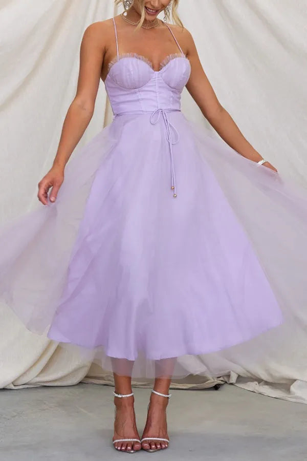 Women's Lace Midi Dress for Summer Weddings in Fioletowy