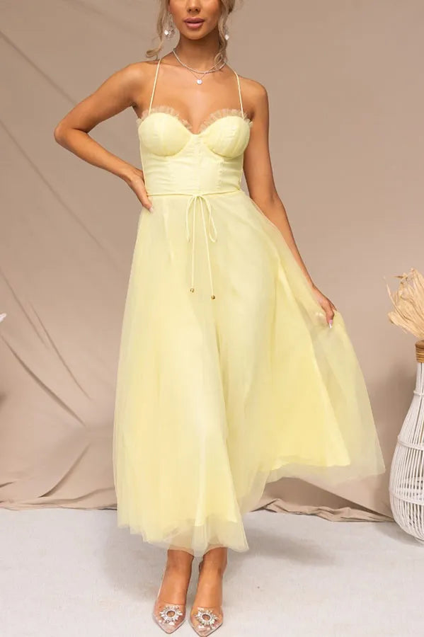 Women's Lace Midi Dress for Summer Weddings in Żółty