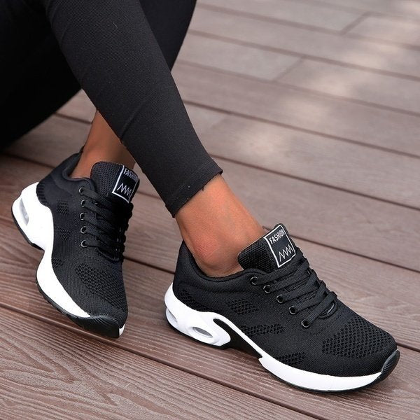Women's Lightweight Orthopedic Slip-On Sneakers in Black