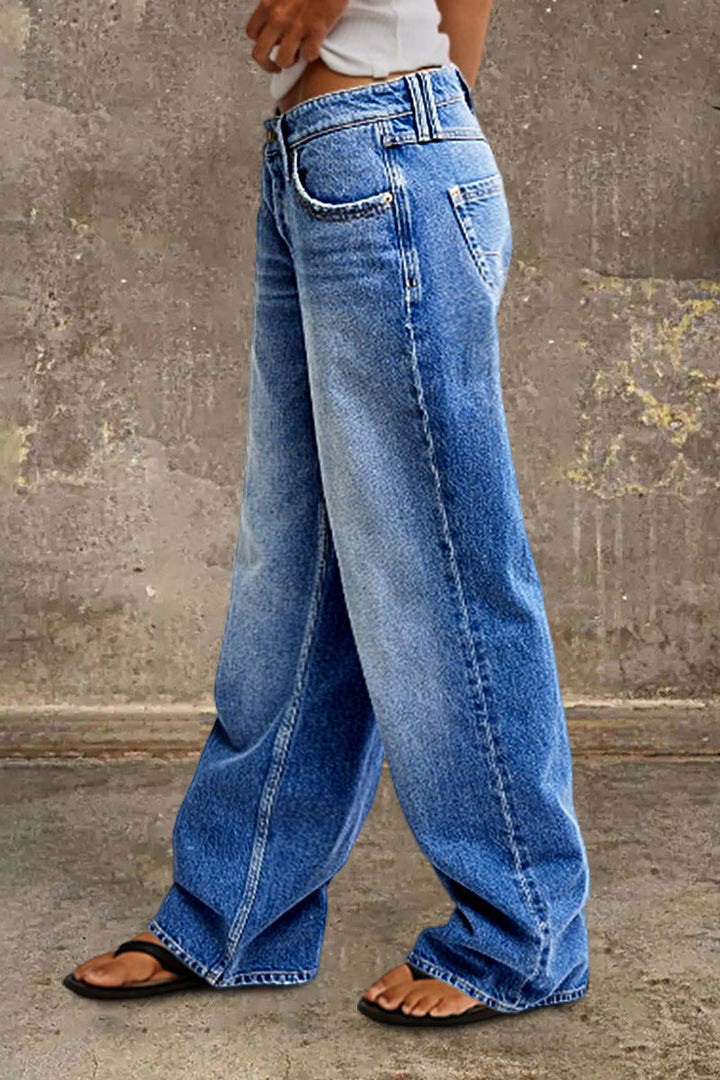 Women's Mid-Rise Straight-Leg Jeans (2)