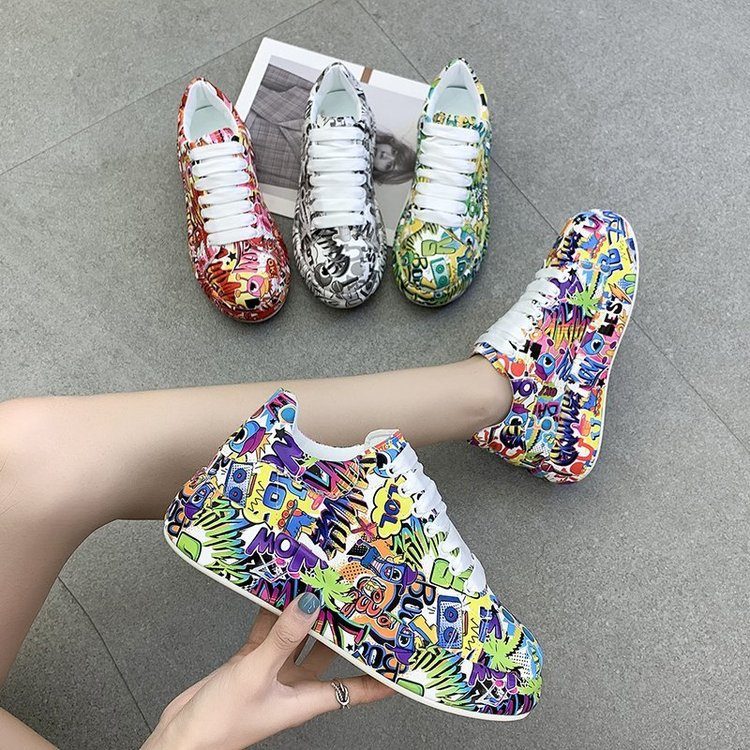 Women's Orthopedic Low-Cut Sneakers (2)