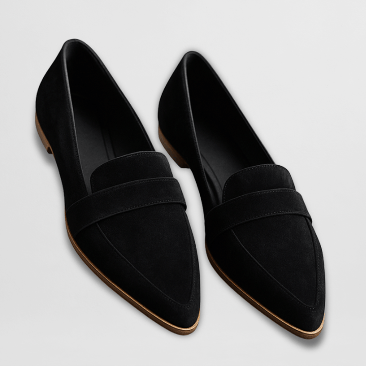 Women's Pointed-Toe Loafer for Everyday Elegance in Black