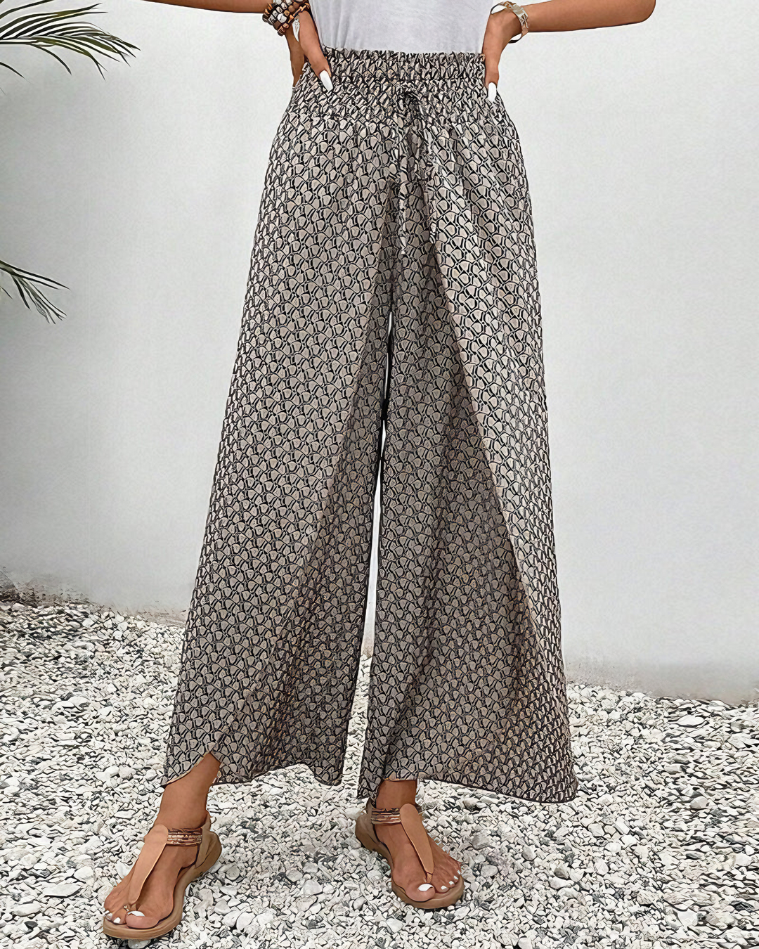 Women's Relaxed Wide Pants (3)