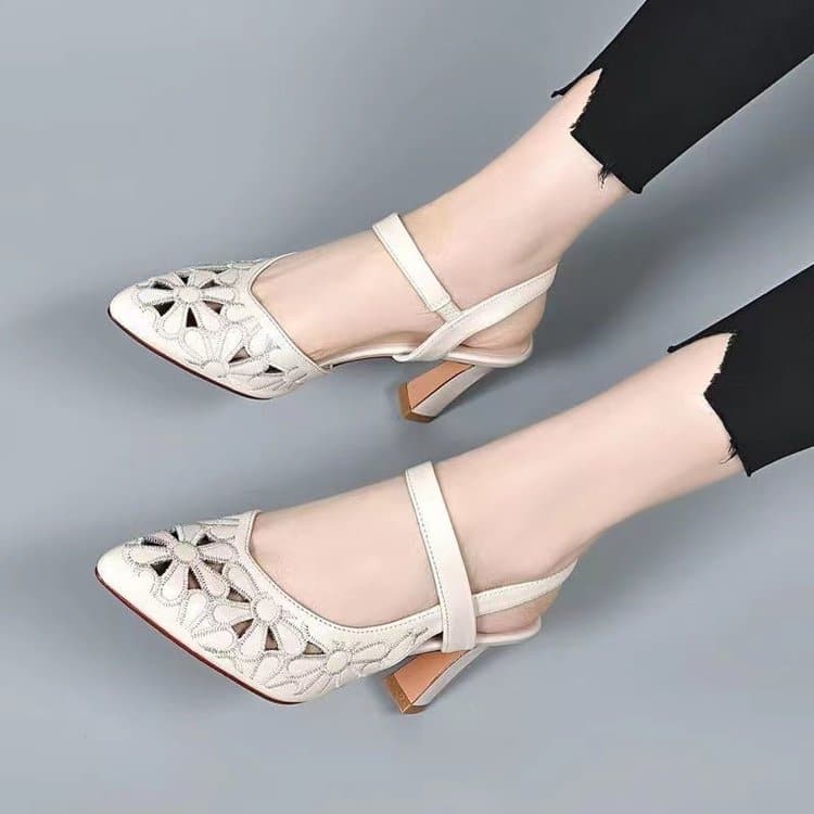 Women's Retro Italian Leather Orthopedic Heels in White
