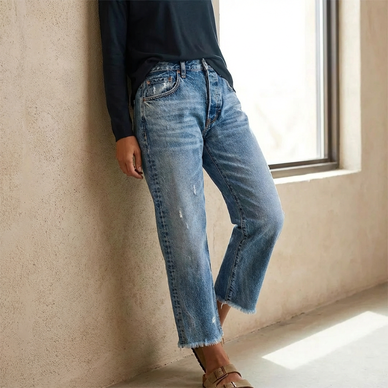 Women's Retro Short Straight Jeans (3)
