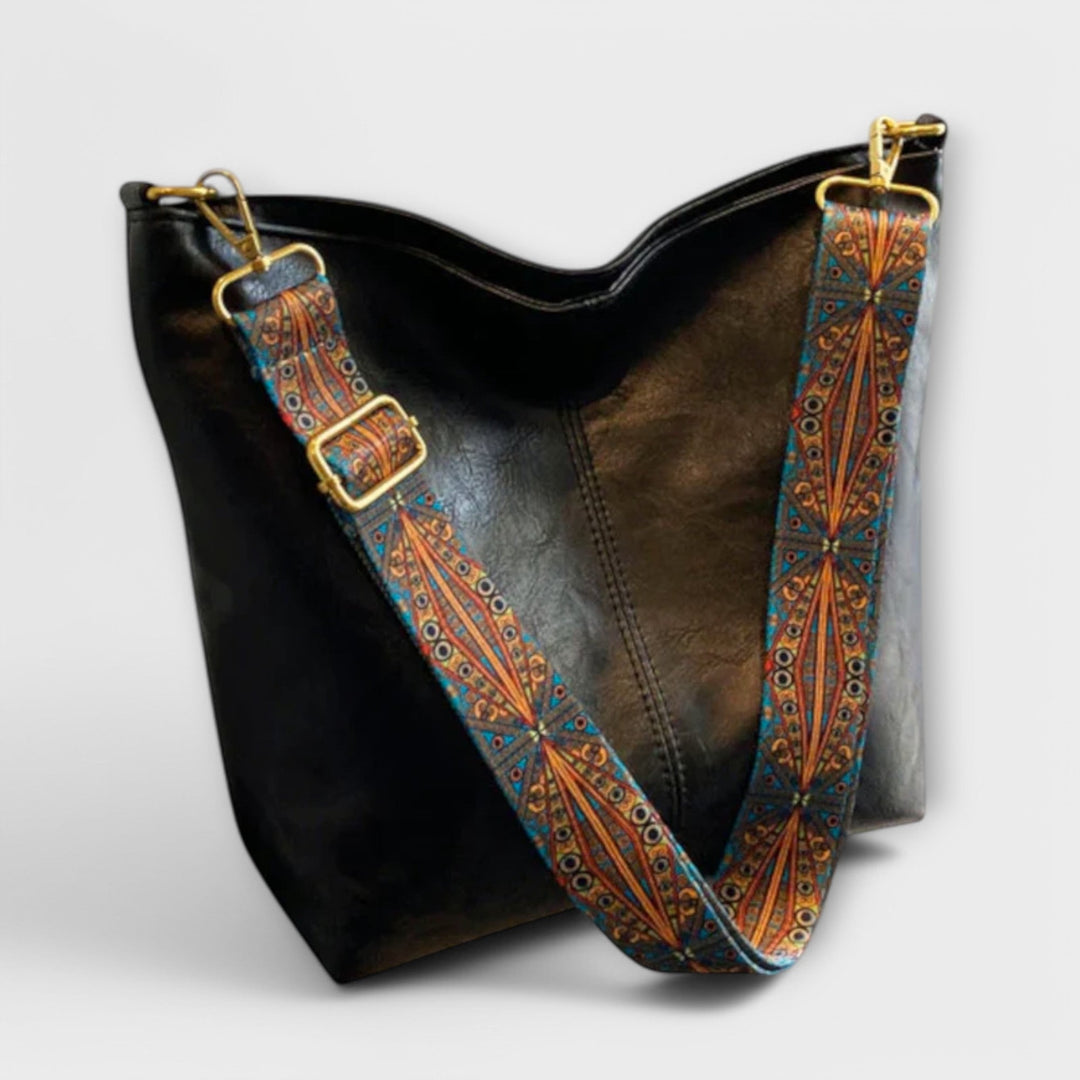 Women's Soft Vintage Shoulder Bag in Black