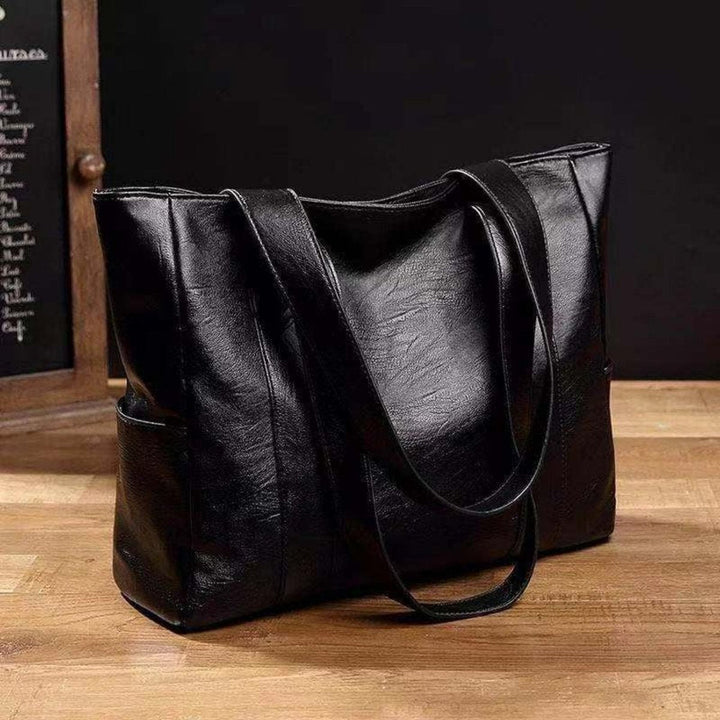 Women's Spacious Vintage Leather Shoulder Tote Bag in Black