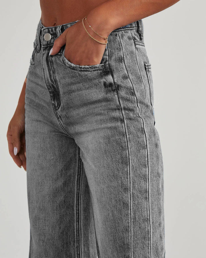Women's Wide-Leg Jeans with Raw Hem (3)