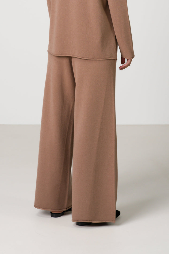 Women's Wide Leg Pants in Fine Knit (3)