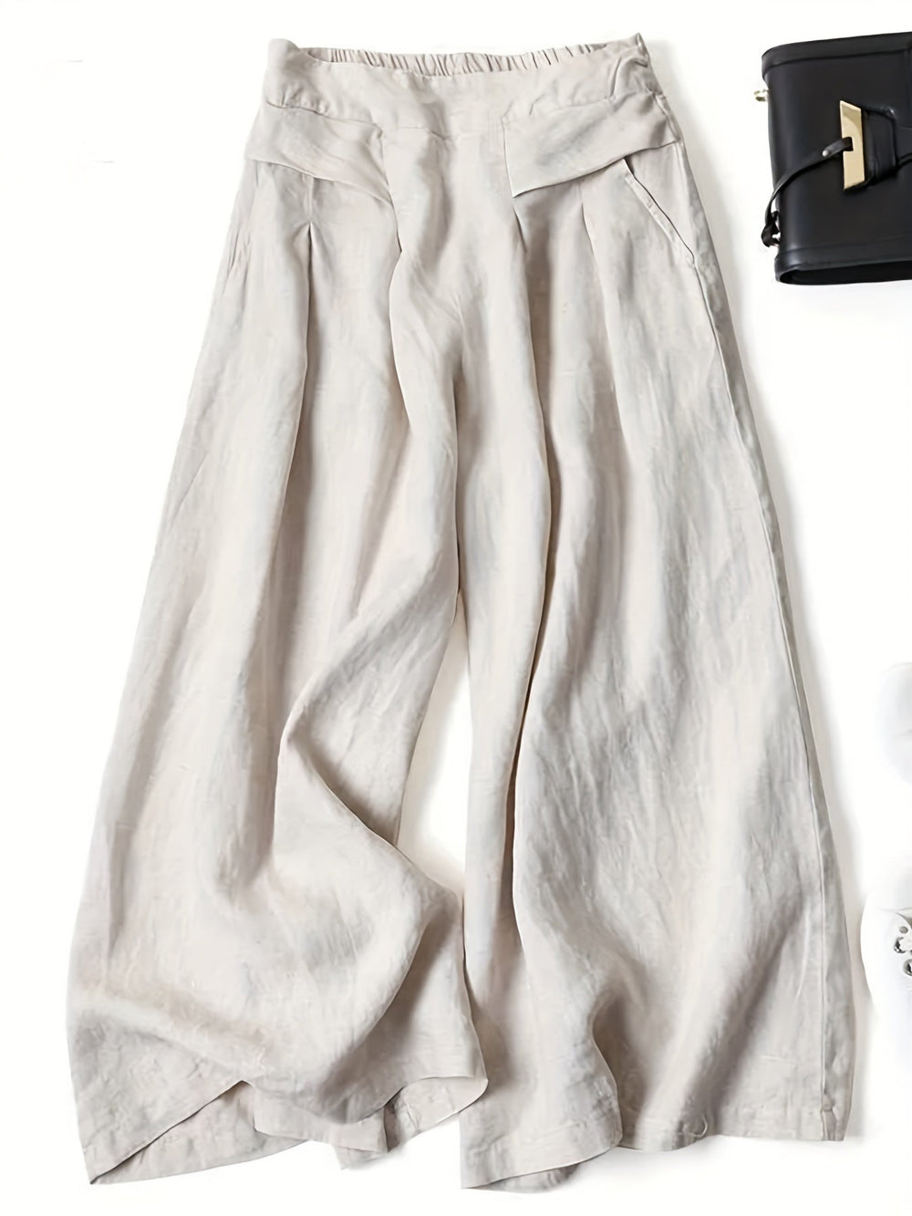 Women's Wide Linen Capri Pants in Beige